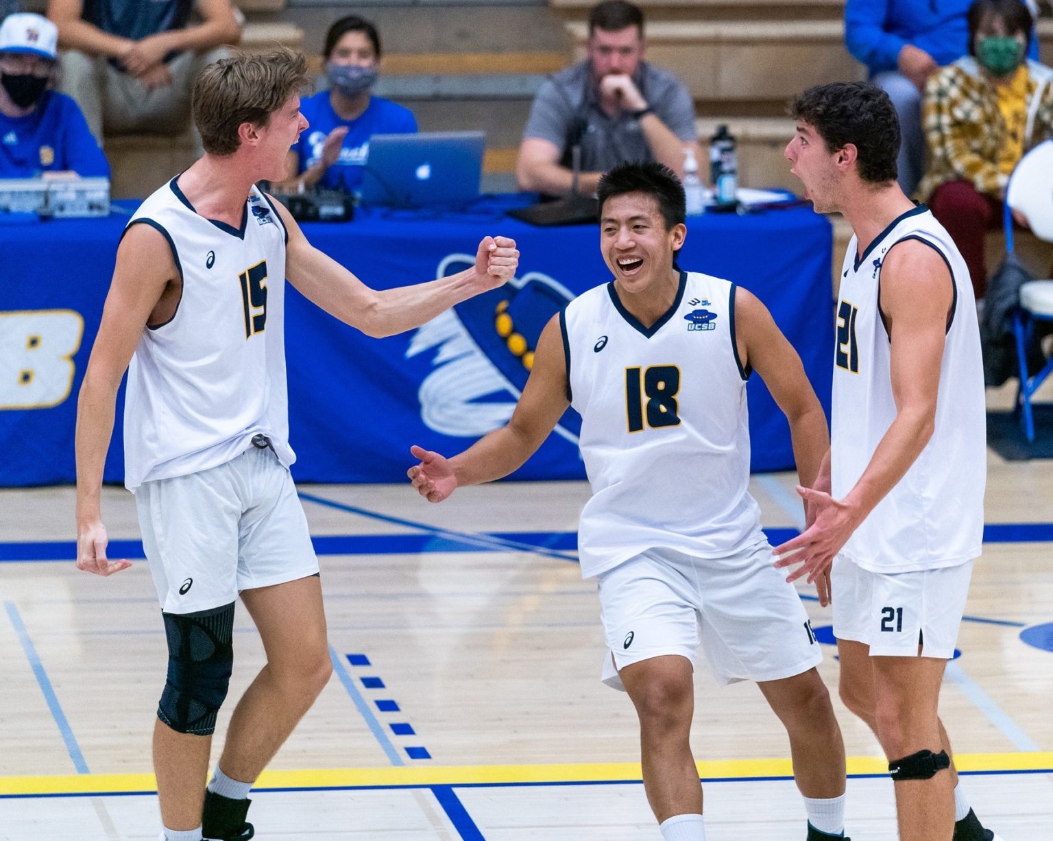 College men’s volleyball matches to follow tonight - Off the Block College men’s volleyball matches to follow tonight - Off the Block